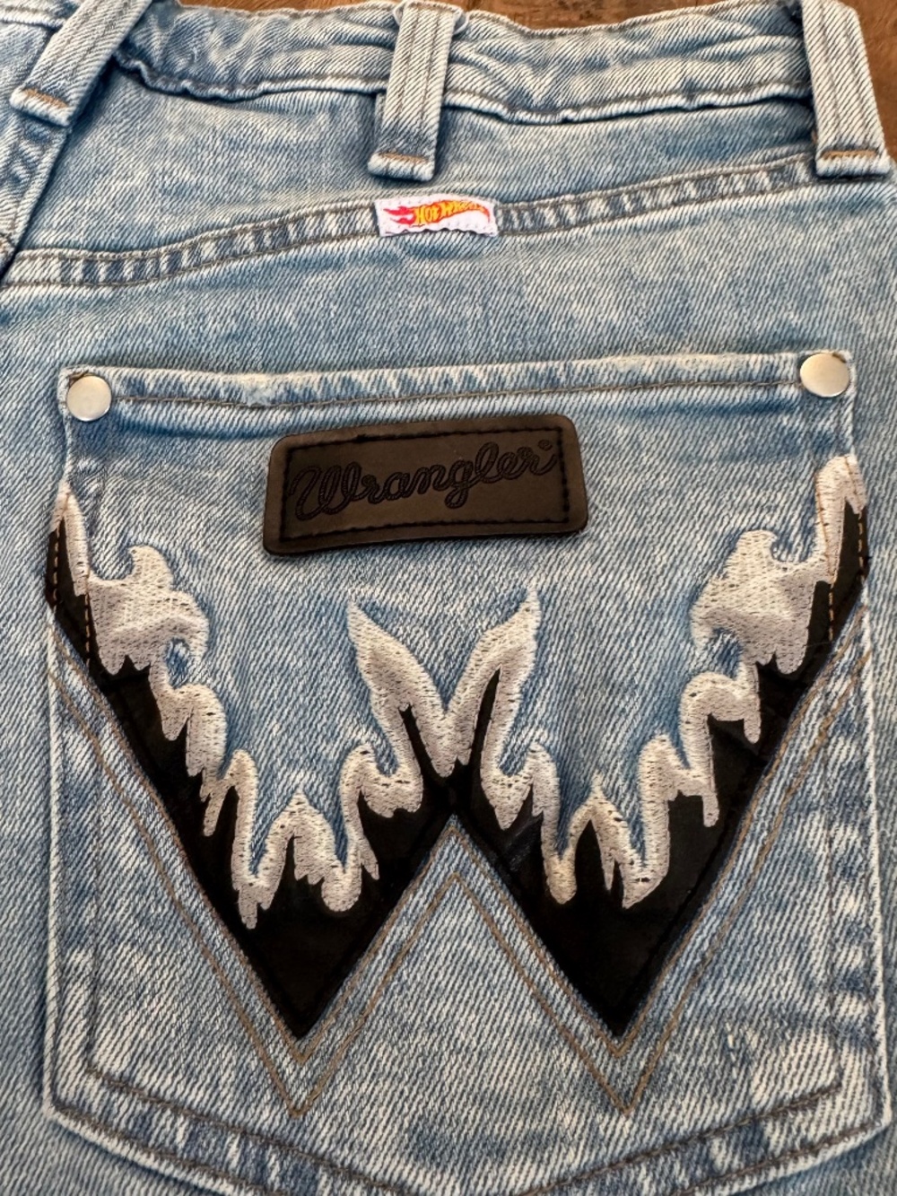 Wrangler X Hot Wheels Denim Jean Shorts Flame Pocket Women's SIze 30 - Picture 1 of 9